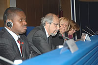 Photo 2: Mr Conti's presentation , Turin 03/04/07